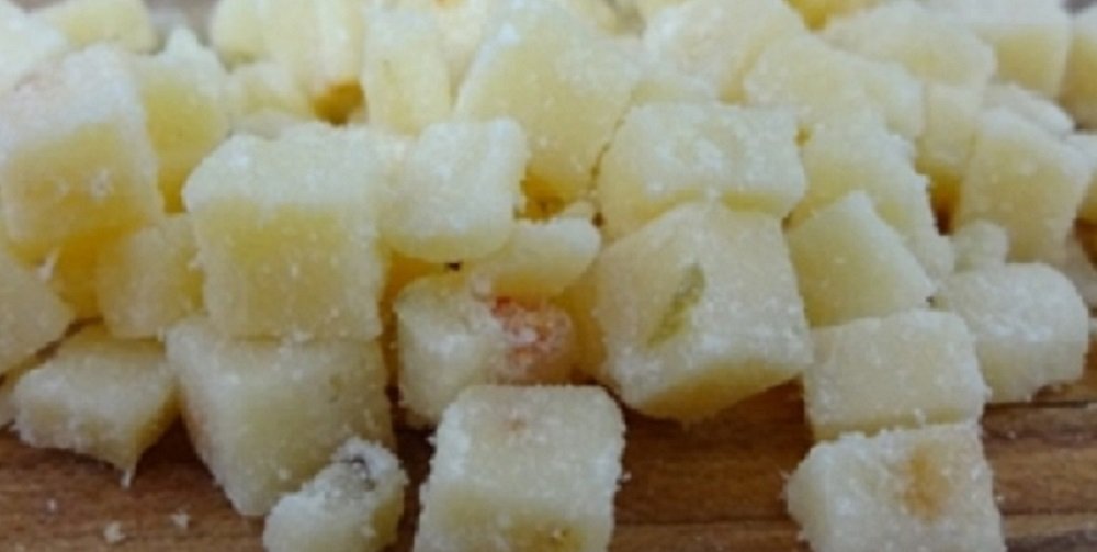 High Temperature Pepper Jack Cheese 1/4" diced (5 lb) for Cooking Sausage Brats ect.