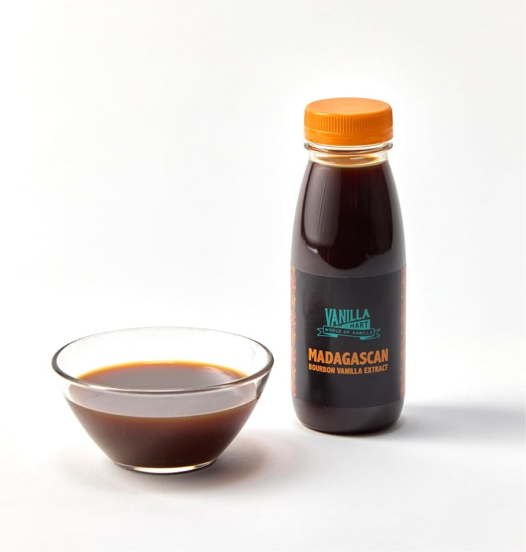 Vanilla Mart Madagascan Bourbon Vanilla Extract for Baking Cold Extraction Single Strength (1L)