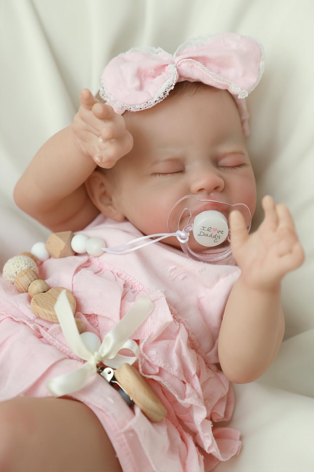 WOOROY Realistic Reborn Baby Dolls August - 20 Inch Lifelike Newborn Sleeping Girl Handmade Real Life Baby Dolls Reborn Toddler with Soft Weighted Cloth Body Gift Toy for Age 3+