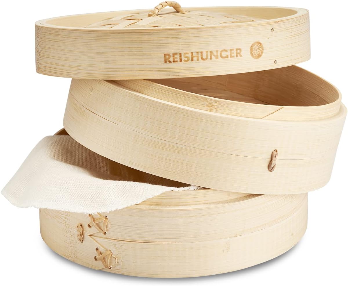 Reishunger Bamboo Steamer Handmade Basket, Traditional 2-Tier Design - 8 Inch - for Dumplings, Rice, Dim Sum, Vegetables, Fish and Meat - Incl. 2 Cotton Cloths