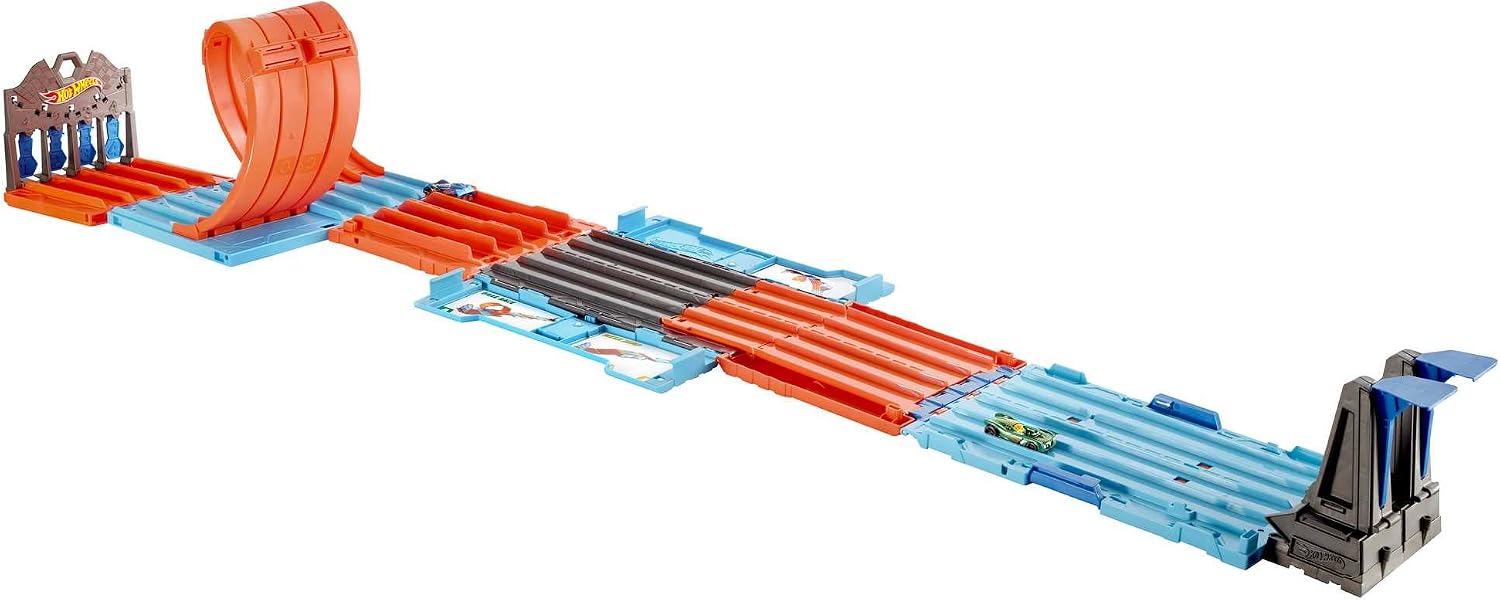 Hot Wheels Race Crate with 3 Stunts in 1 Set Portable Storage Ages 6 to 10