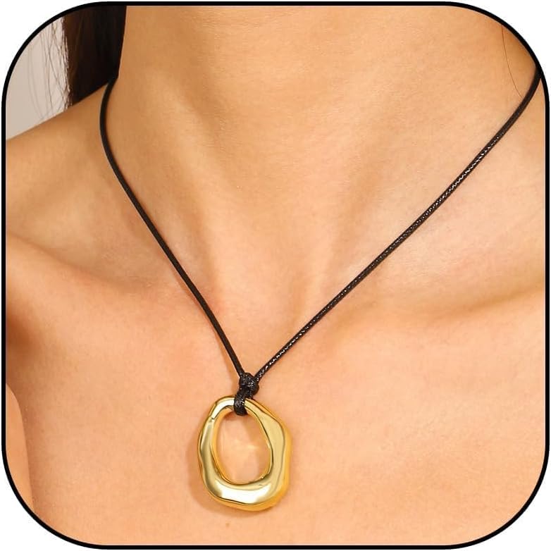 Chunky Gold Necklace Boho Statement Necklace for Women Cowboy Chic Western Outfit for Women Cord Necklaces with Gold Pendant Long Charm Choker Cowgirl Jewelry Boho Dresses