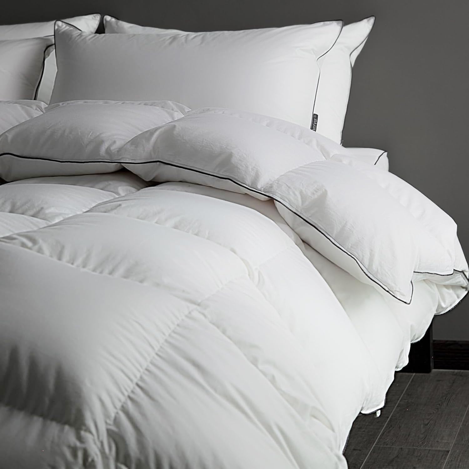 Super Luxury Down Fiber Comforter King Size - High Fill Power All Seasons Duvet Insert - Ultra-Soft Hotel-Style Comforter - Ivory White - King 106x90