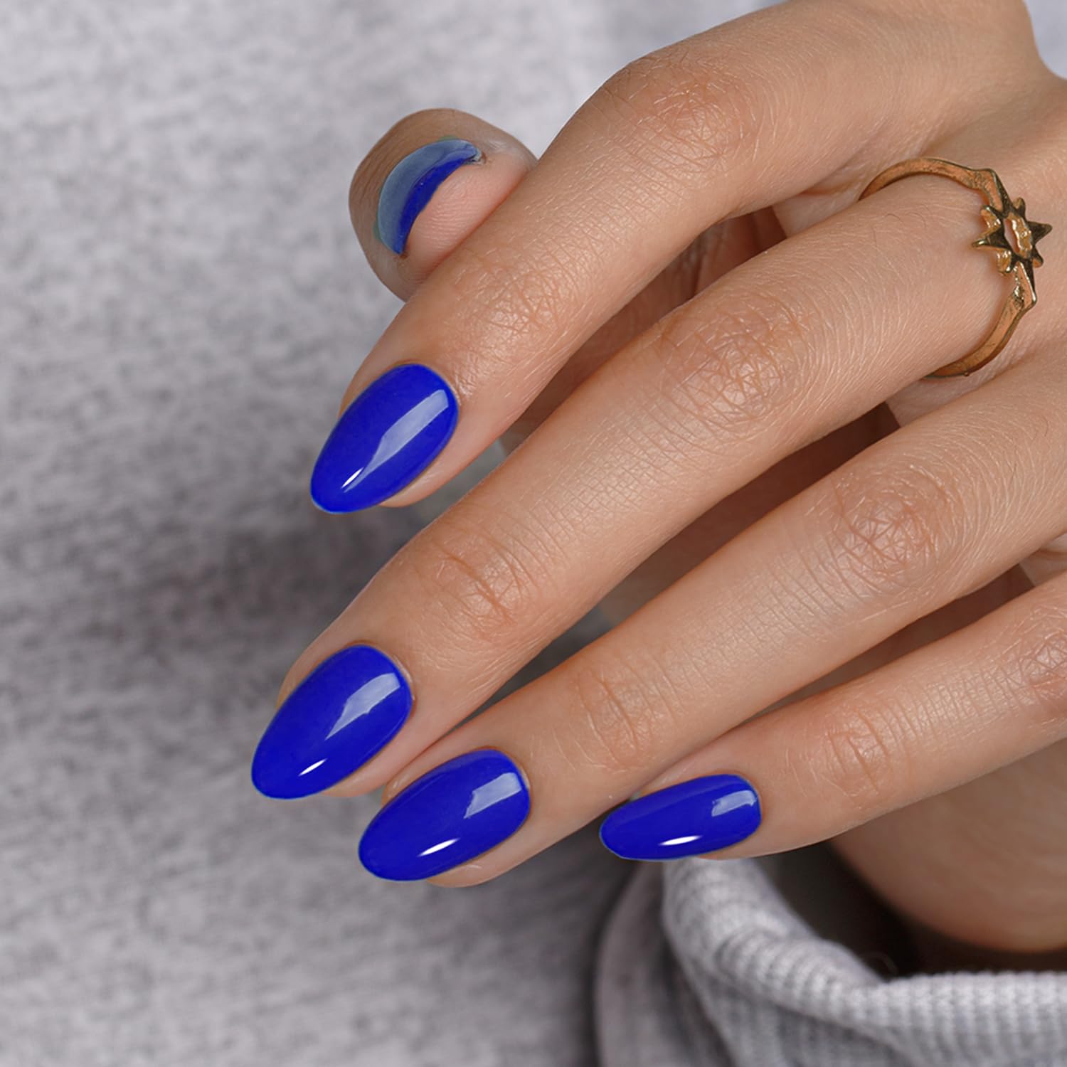 KQueenest Royal Blue Press On Nails Short Oval - Acrylic Press on Nails Short Almond, Sheer Vibrant Bright Blue Fake Nails with Glue, Glossy Opaque, Reusable Soft Gel Glue on Nails for Women, 24 Pcs