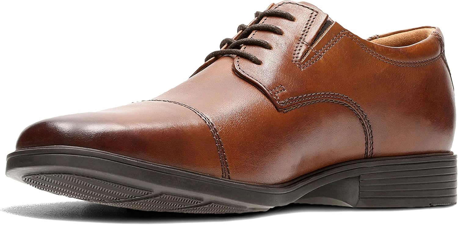 Clarks Men's Tilden Cap Derbys