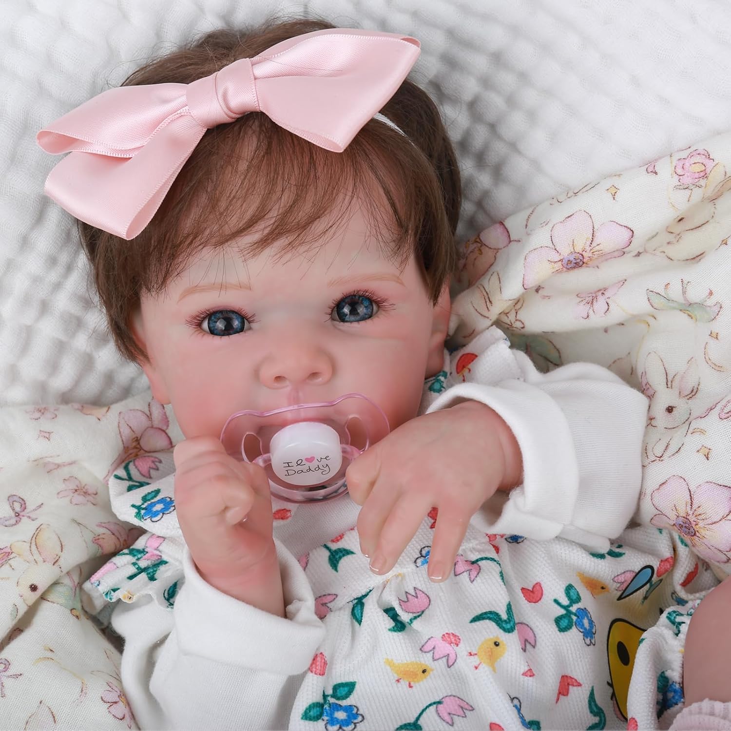 WOOROY Realistic Reborn Baby Dolls - 18 Inch Lifelike Newborn Baby Dolls Girl Real Life Soft Body Baby Doll Gift Toy with Feeding Accessories for Kids Age 3+