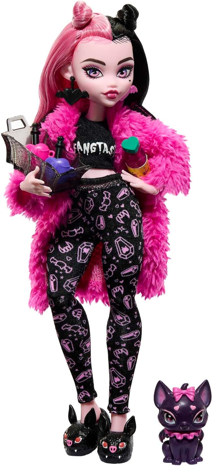 Monster High Doll and Sleepover Accessories, Draculaura Doll Pet Bat Count Fabulous, Creepover Party, HKY66