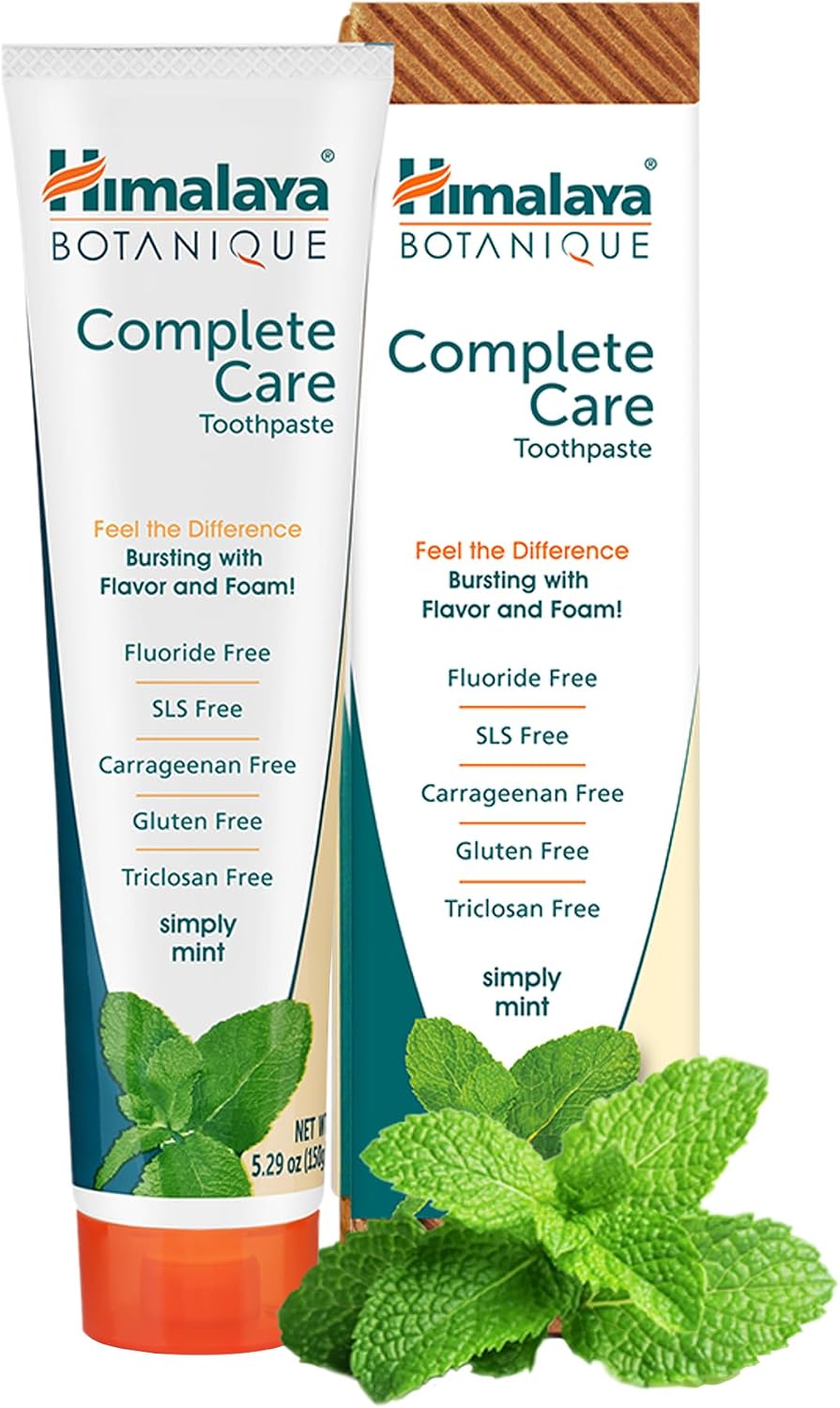 Himalaya Botanique Simply Mint Complete Care Toothpaste Refreshing Mint Flavour | Strong Teeth | Healthy Gums | Fresh Breath - 150g