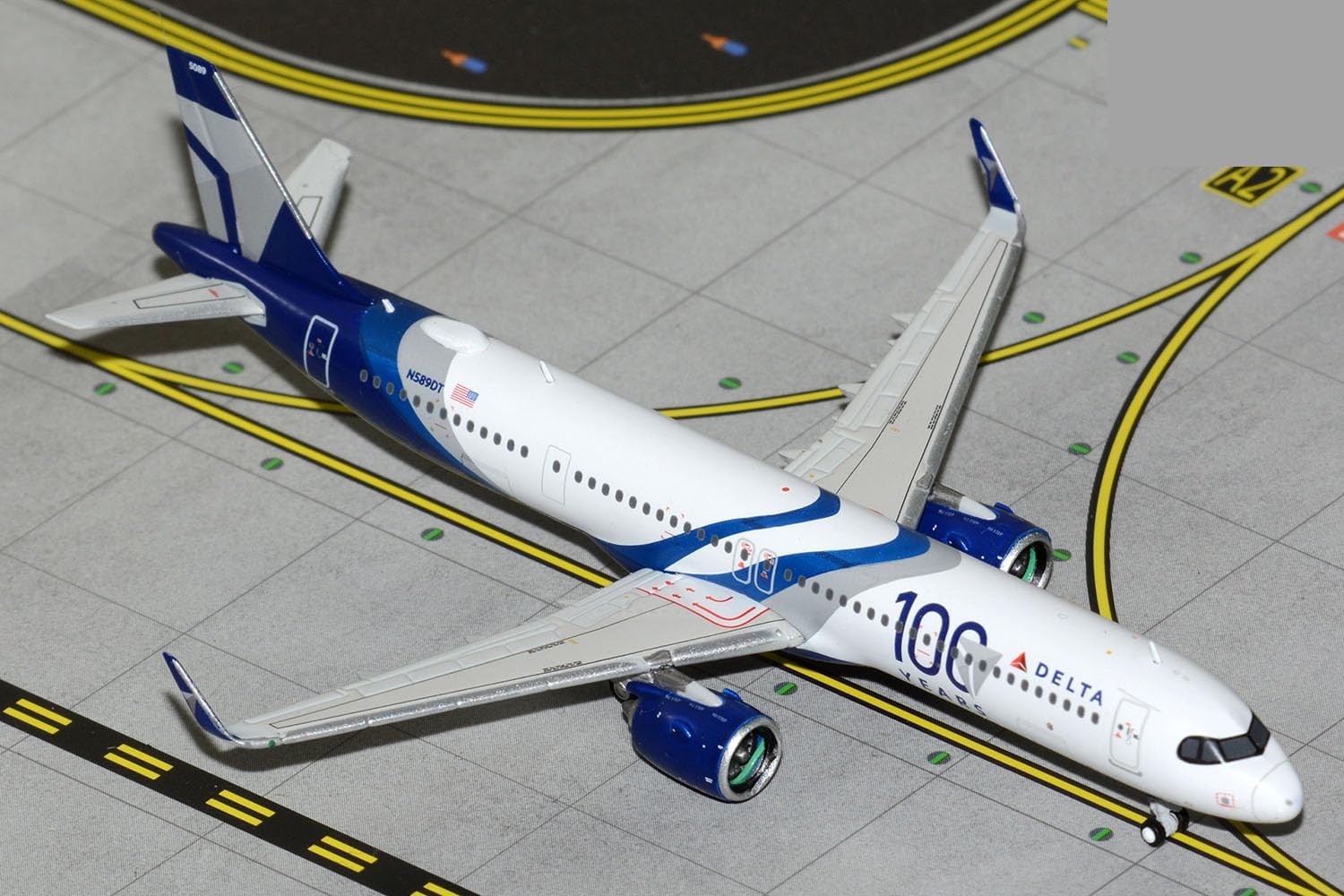GeminiJets GJDAL2334 1:400 Delta Airbus A321neo 100 Years; Scale 1:400