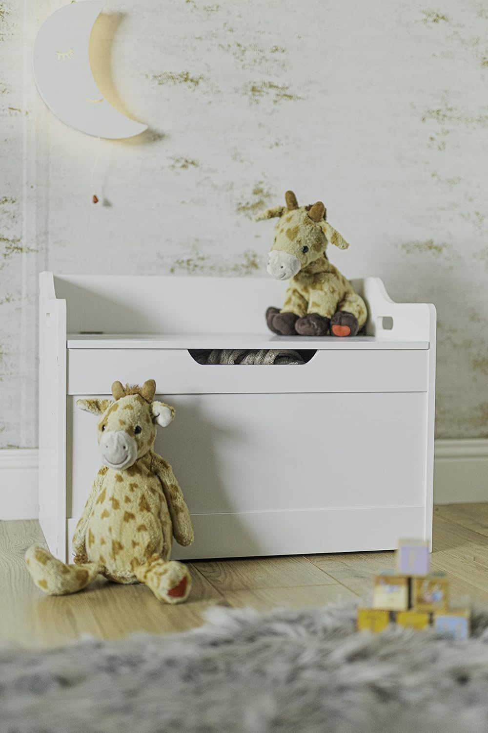 HomeZone Wooden Toybox Chest Toy Storage Baby Box White Kids Storage Units Square Strong Stable & Hardwearing Ottoman Storage Box for Children's Kids Bedrooms or Nurseries Boys Girls