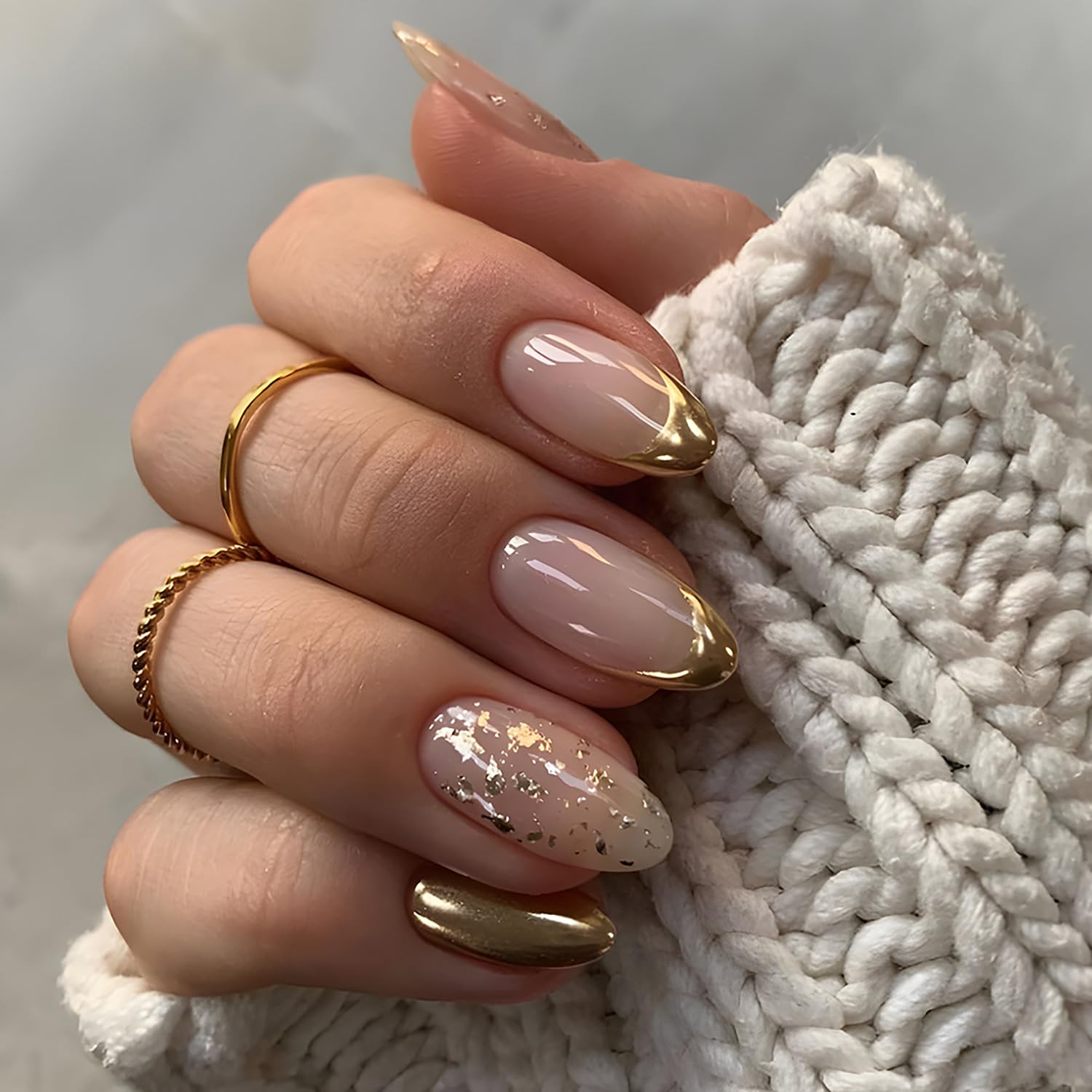 Gold French Tip Press on Nails Medium Fake Nails Almond False Nail Tips Gold Glitter Artificial Nails Design Full Cover Glue on Nails Art Accessories for Women Nail Decoration 24pcs