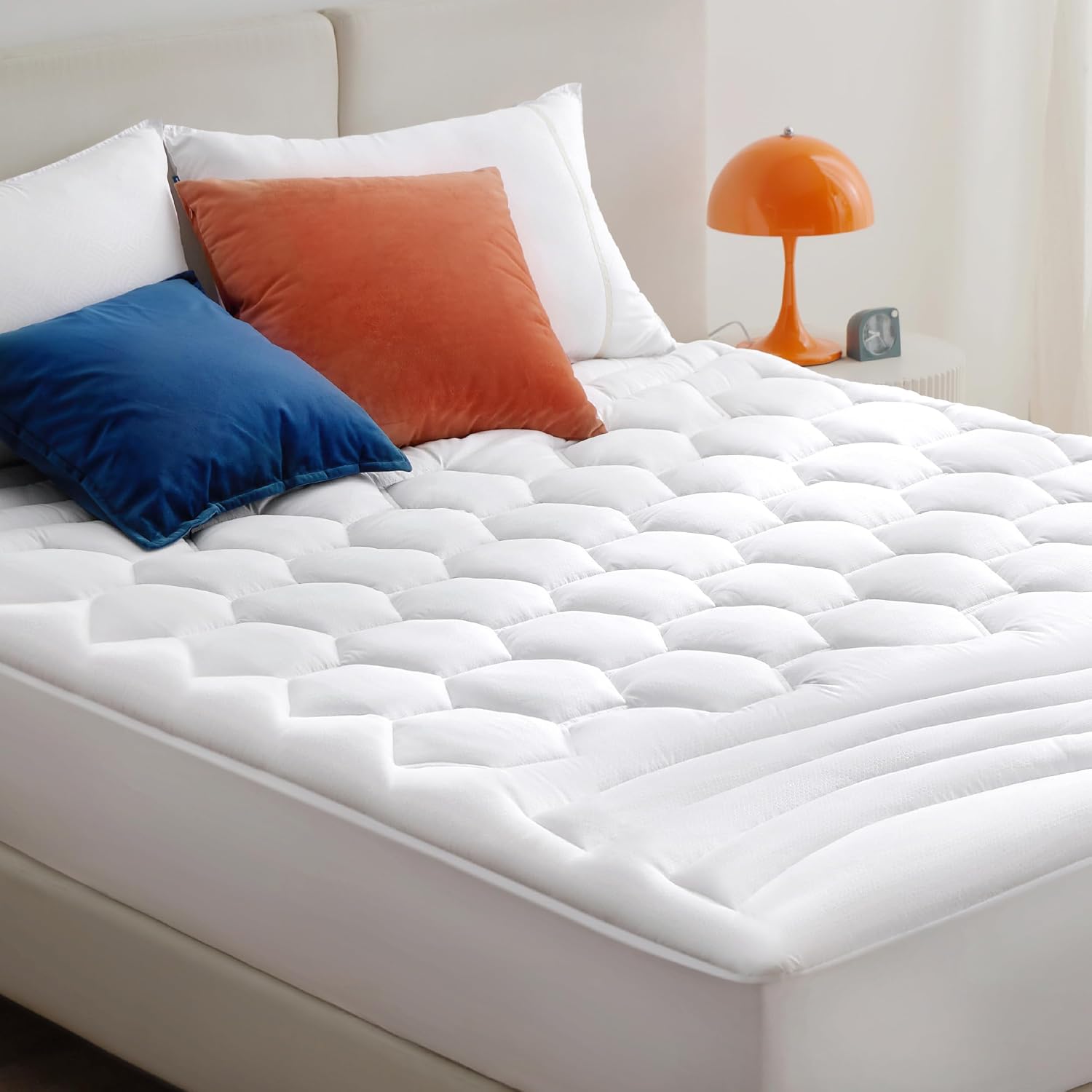 Bedsure Queen Mattress Pad - Quilted Fitted Mattress Protector Cover Padded with 8-21" Deep Pocket, Soft Breathable Mattress Topper Pillow Top, White, 60x80 Inches