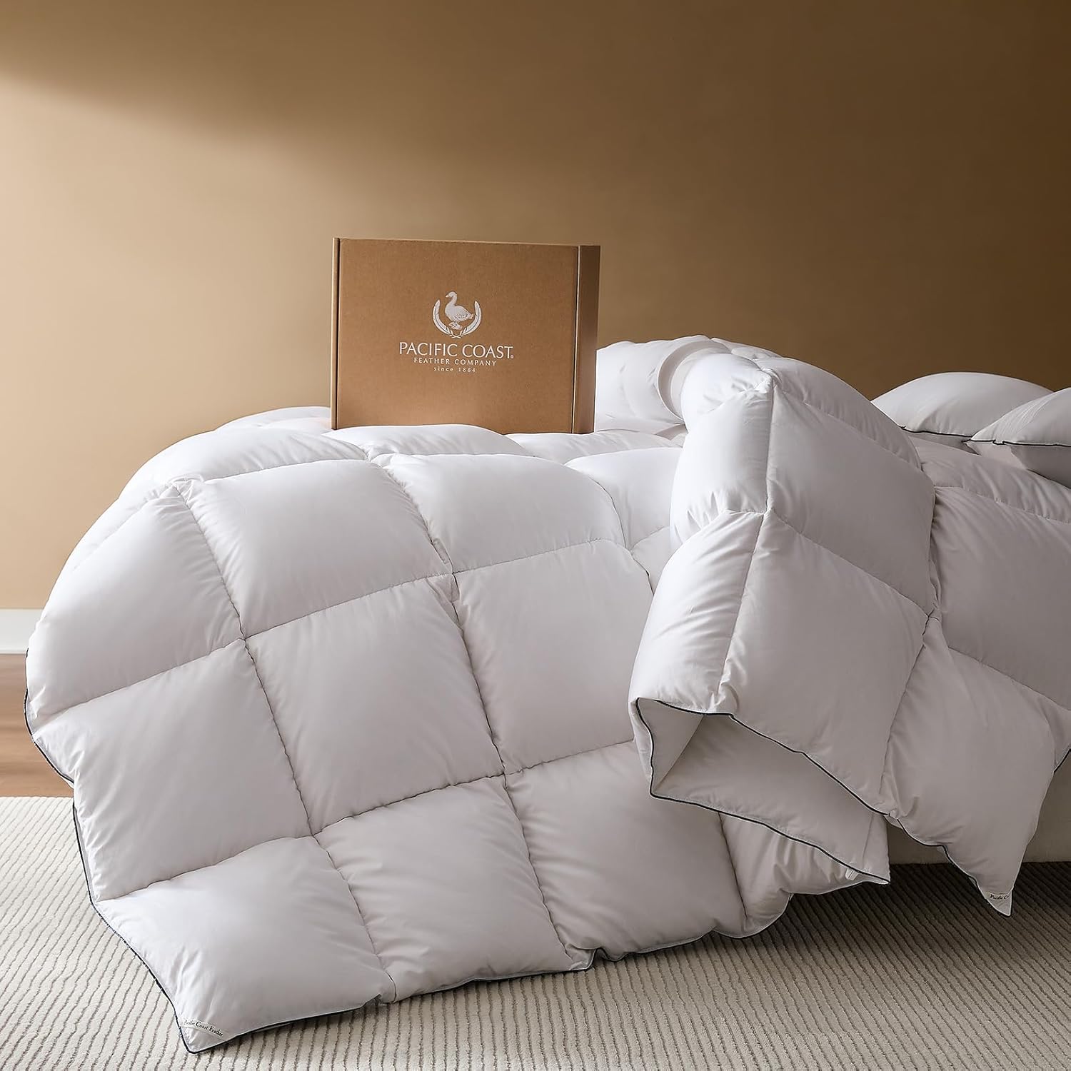 PACIFIC COAST Goose Down Fiber Comforters King Size Duvet Insert, All Season White Comforter, 3D Hidden-Stitch Baffle Box Design, 8 Tabs, Gifts for Women/Men, Extra Fluffy Luxury Duvet (106"x90")