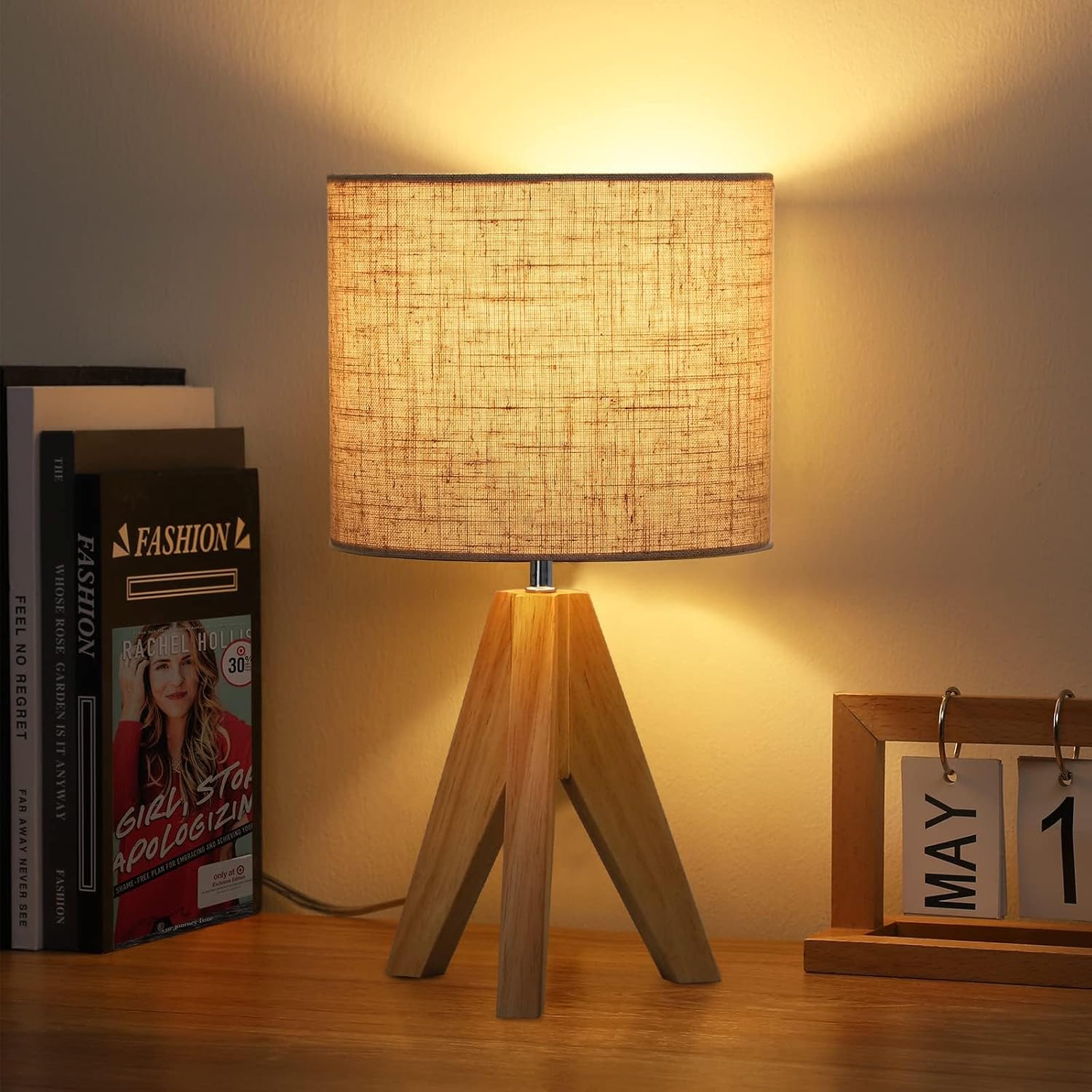 EDISHINE 36cm Wood Bedside Table Lamp, Tripod Desk Lamp with Beige Linen Lampshade, On-Off Switch, Desk Lamps for Reading, Bedroom, Living Room, Study, Office, E27 Base