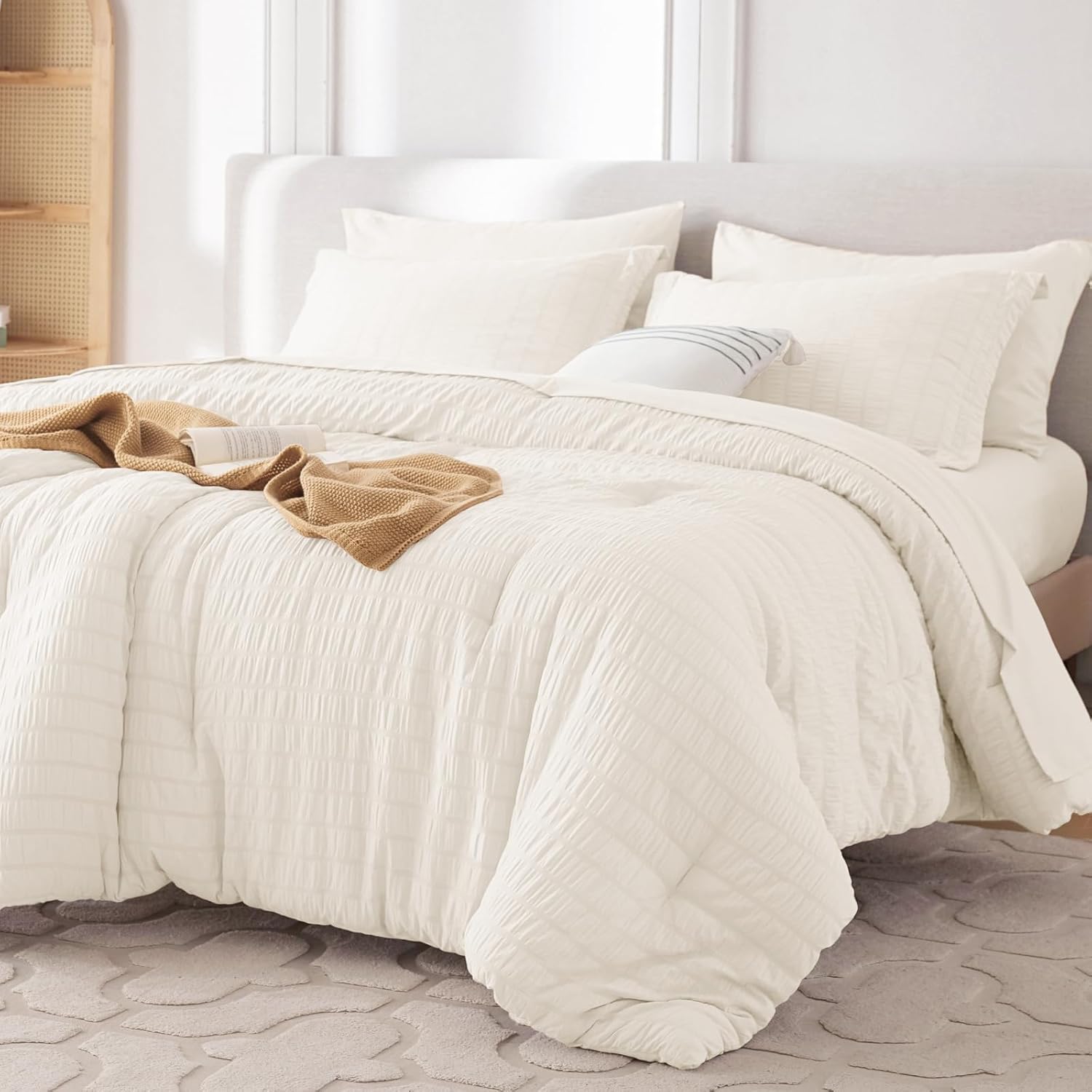 MUXHOMO 7 Pieces Full Comforter Set, Seersucker Bed in a Bag Full Size, All Season Luxury Bedding Set with Comforter, Flat Sheet, Fitted Sheet, Pillowcases & Shams, Ivory
