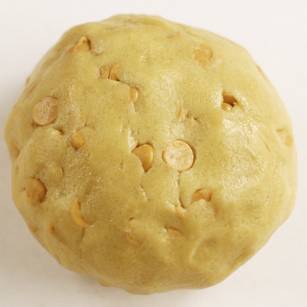 Scott's Cakes Ready-to-Bake Chocolate White Chocolate Chip Cookie Dough (Scoop Out) in a 1/2 Pound Deli Container