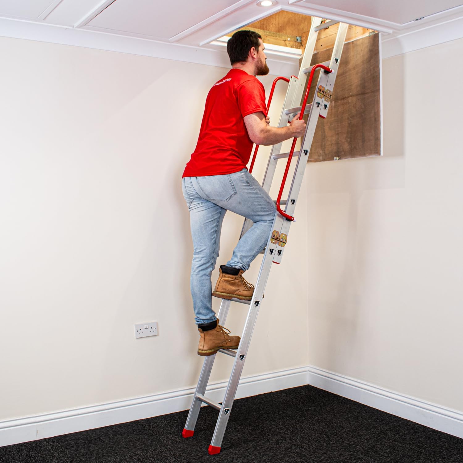 BPS Aluminium Slider | 3-Section Sliding Loft Ladder with Handrail | D-Shaped Rungs, Stowing Pole, Locking Catches | 150kg Load Capacity
