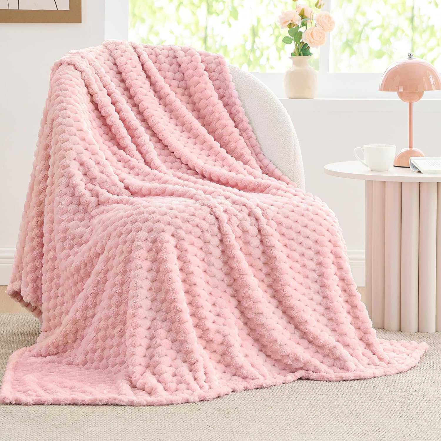 BEDELITE Pink Throw Blanket for Couch, Soft Cozy Gifts for Women, 50 * 60 | 3D Jacquard Decorative Fleece Blanket, Super Soft Plush Throws, Cute Birthday Gift for Women & Men, Suitable for All Seasons