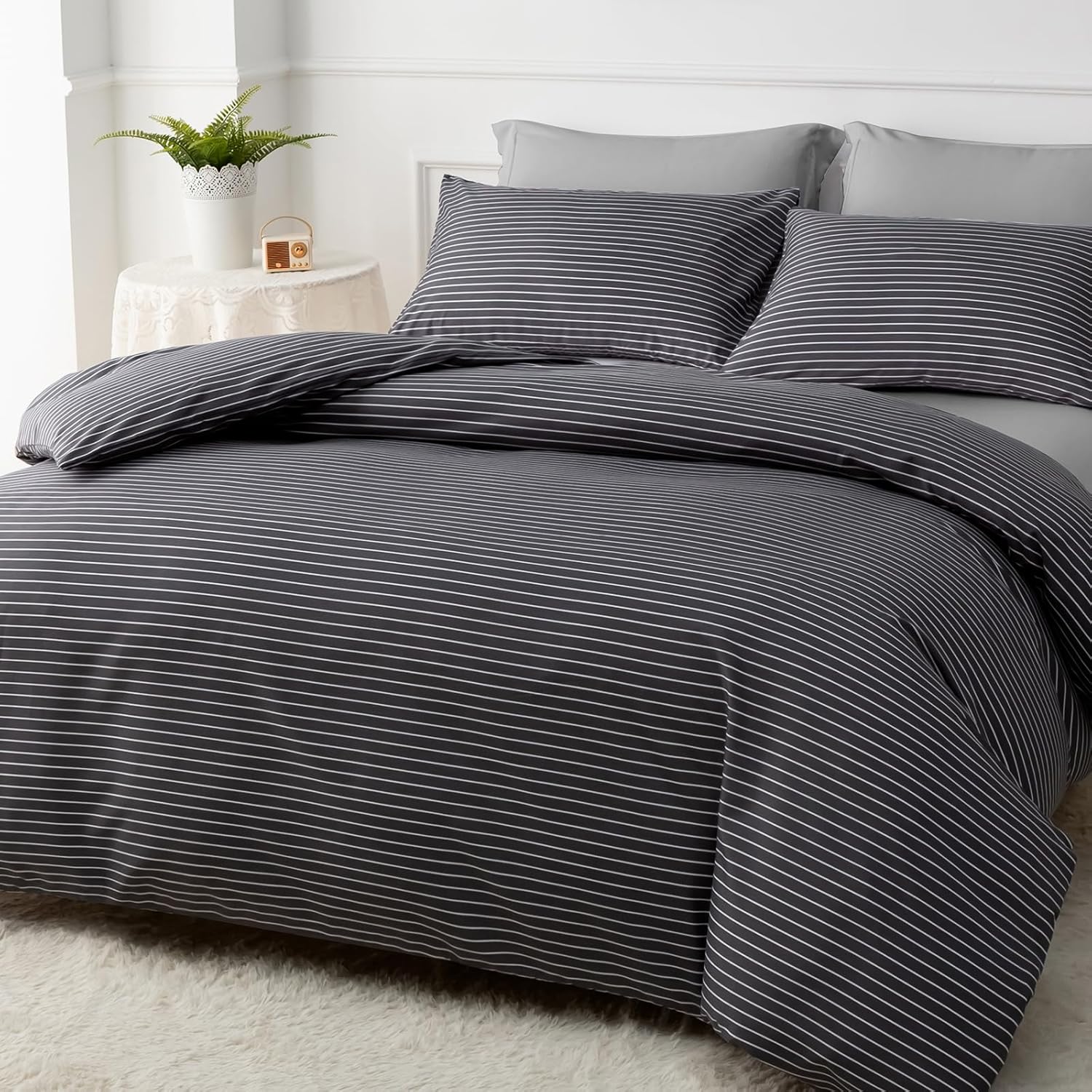 Grace Stripe Single Duvet Cover Set - Premium Brushed Microfiber Reversible Duvet Cover Single (135 x 200 cm) 2 PCs - Ultrasoft Hypoallergenic Luxury Quilt Cover Bedding Sets with Zipper Closure