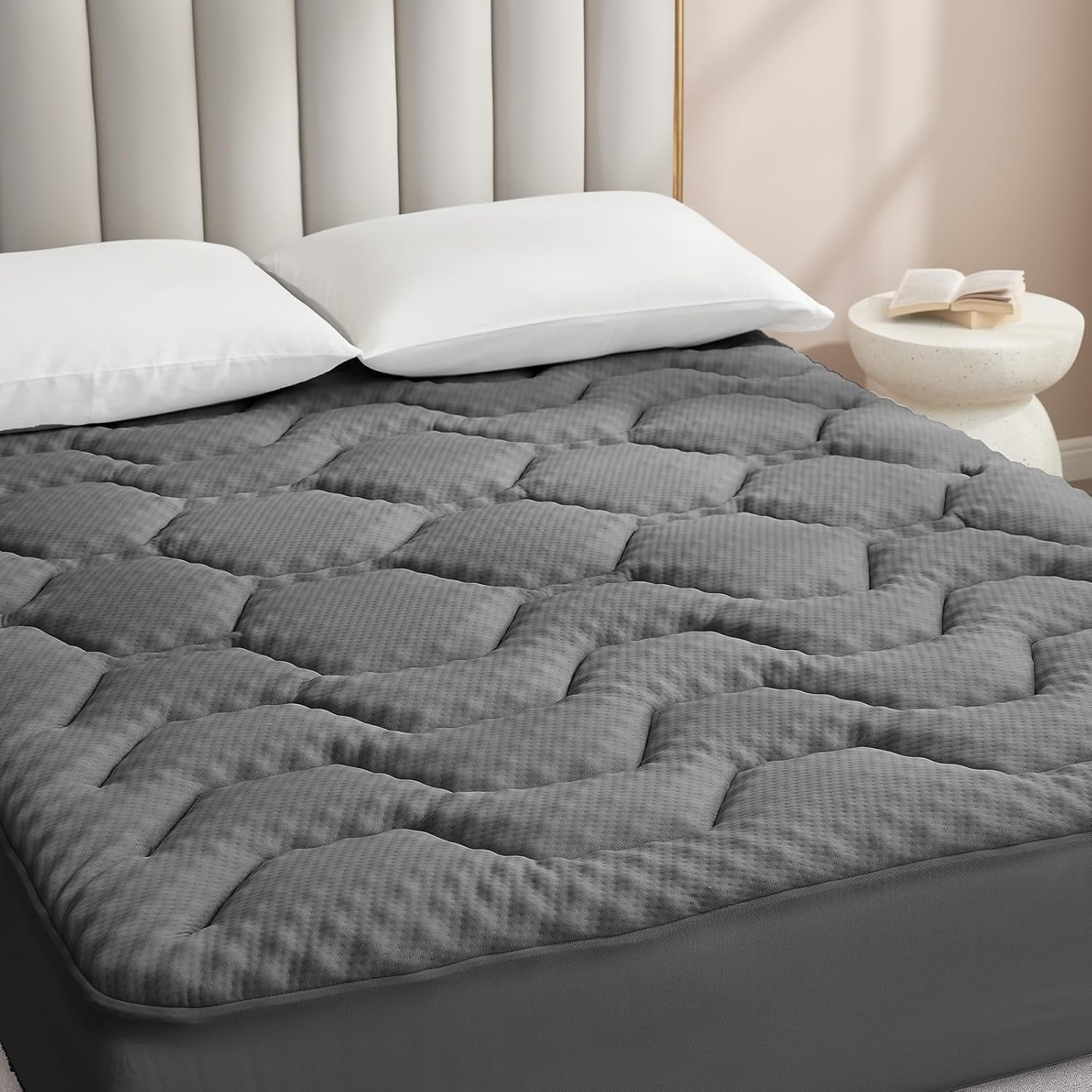 EHEYCIGA Memory Foam Mattress Topper Double Bed, Gel Mattress Pad with Extra Deep Pocket, Breathable Mattress Cover, 135x190x3cm, Dark Grey