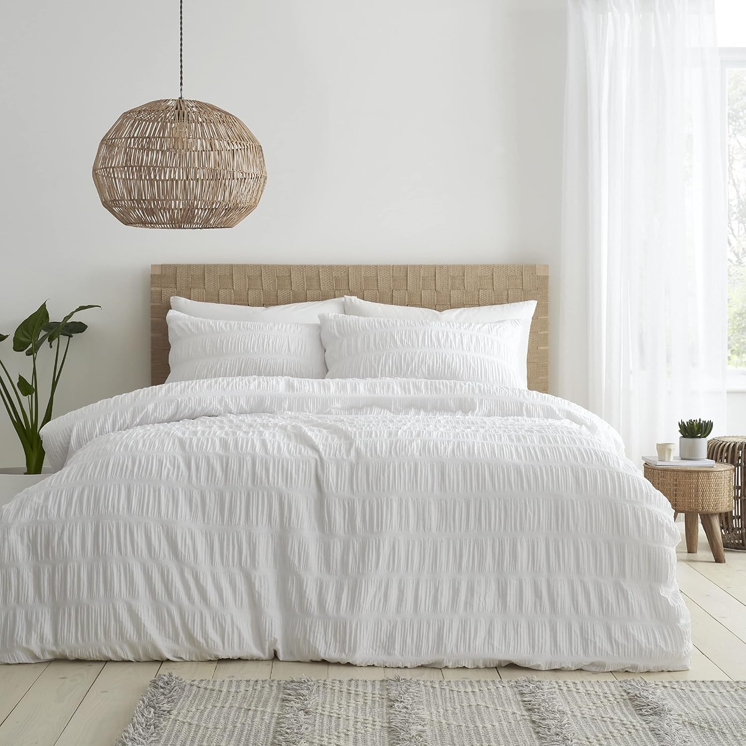 Catherine Lansfield Bedding Seersucker King Duvet Cover Set with Pillowcases White