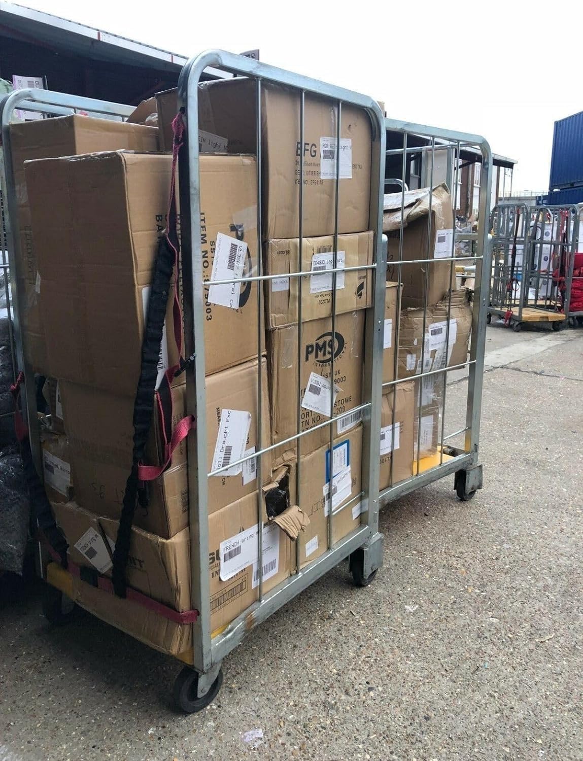 Electronic Gift Set Customer Returns Pallet,4-35 Pieces Assortment Containing Unsold Surplus Appliances in 2025