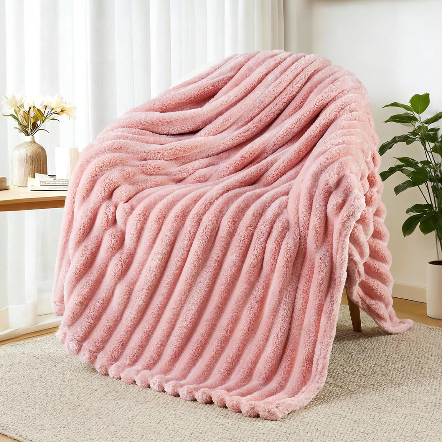 Exclusivo Mezcla Soft Striped Fleece Blanket, Pink Fluffy Sofa Bed Throw | Lightweight Cozy Breathable Throw Blanket for Adults, Stylish Jacquard Blanket for Bed, Living Room, All Seasons, 127x152cm