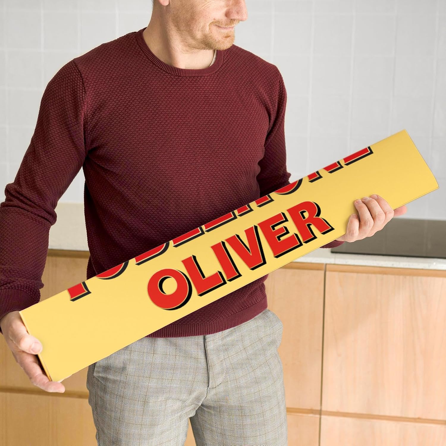 Personalised Chocolate bar - Personalise the Chocolate bar with the name of your choice, Milk chocolate with honey-almond nougat (4.5 KG - XXL)