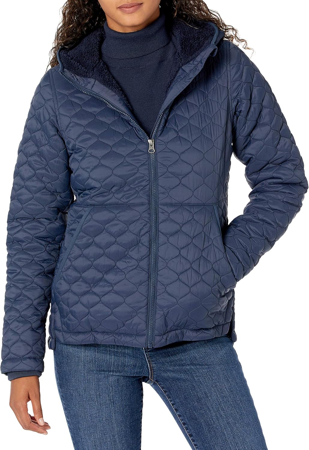 Amazon Essentials Women's Lightweight Quilted Full-Zip Water-Resistant Sherpa-Lined Hooded Puffer Jacket