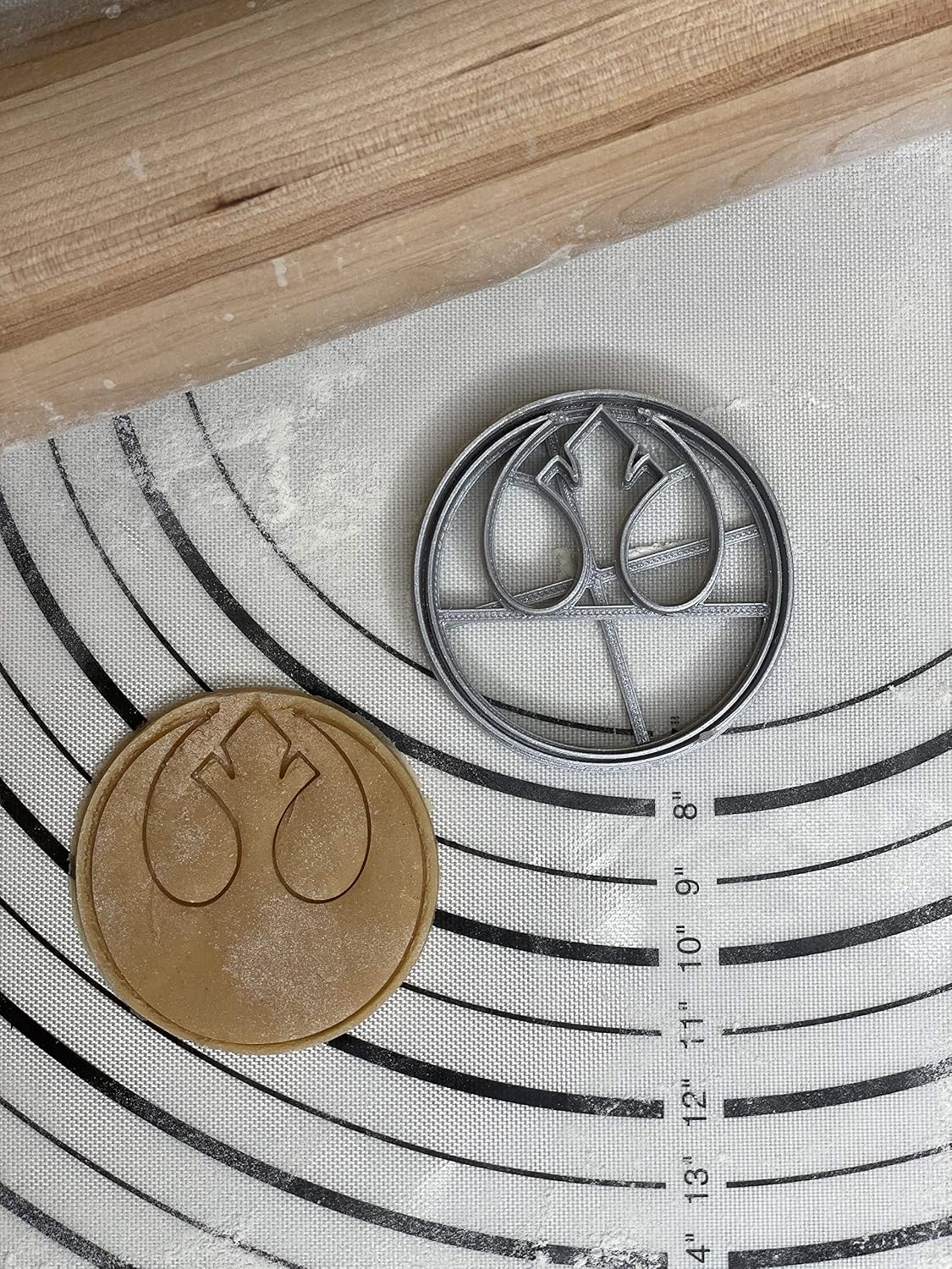 Rebel Alliance Logo Cookie Cutter Mold 2.5-Inch-Scale Produced by 3D Kitchen Art